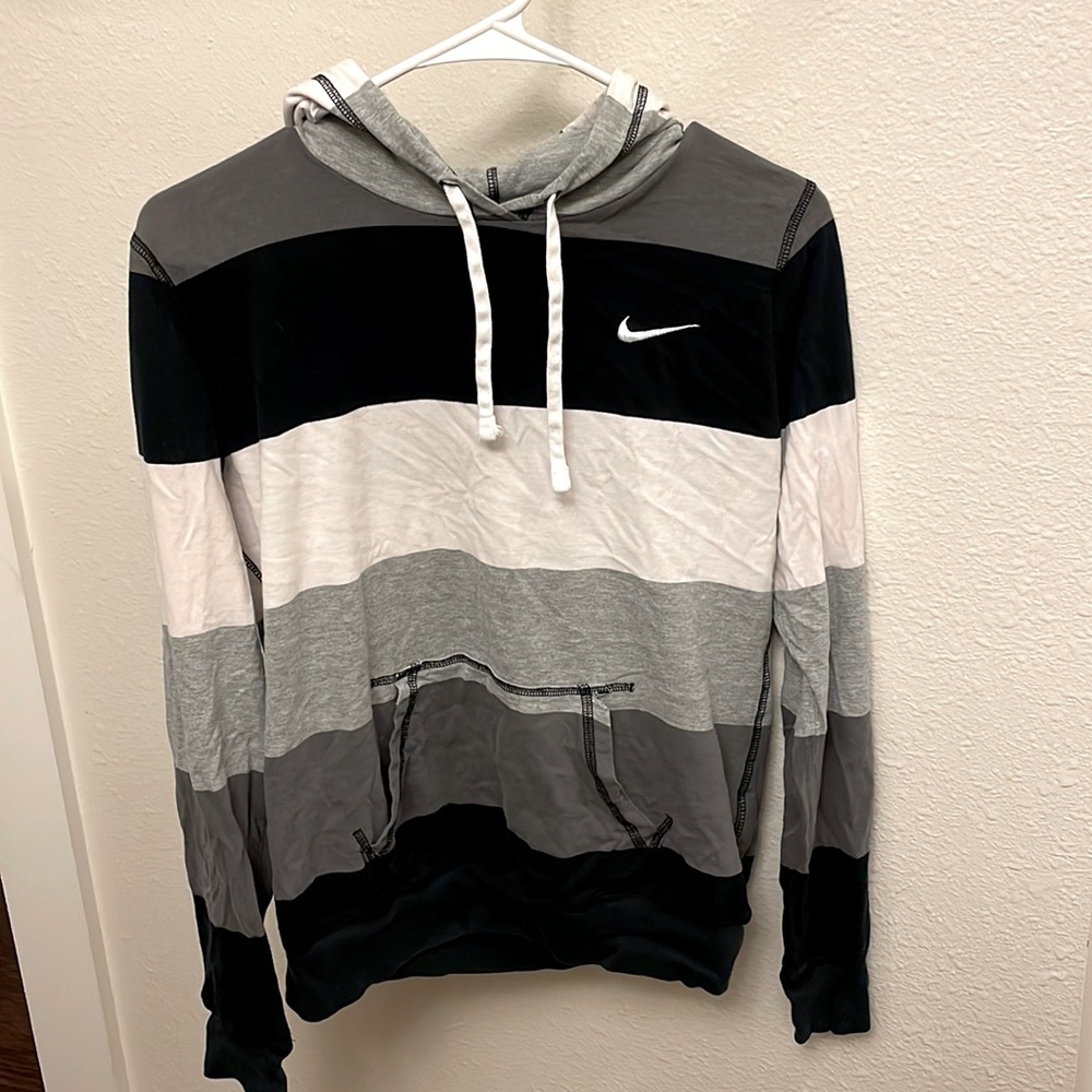 Nike pullover